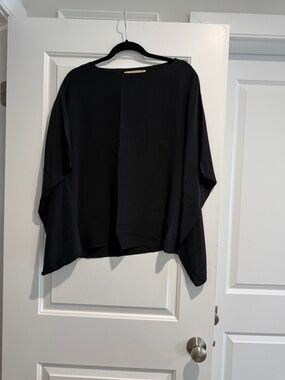 Olive Olivia Pure Silk Black Women's Relaxed Boatneck Top